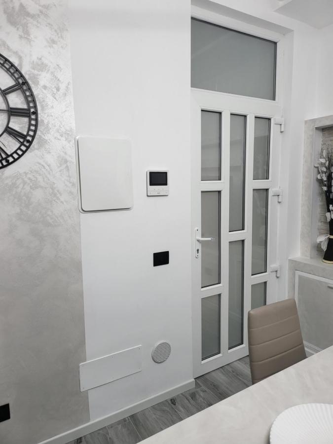 Residenza Giulia Apartment Brescia Exterior foto